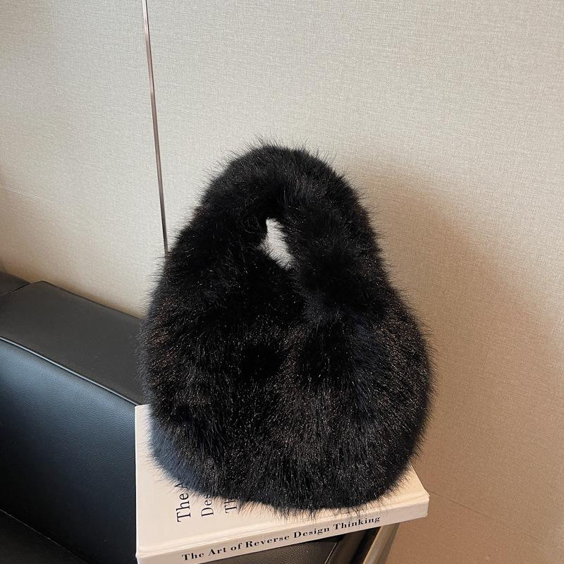 Плюшевая сумка женская осенне-зимняя универсальная новая повседневная пушистая сумочка высокого класса сумка-пельмень