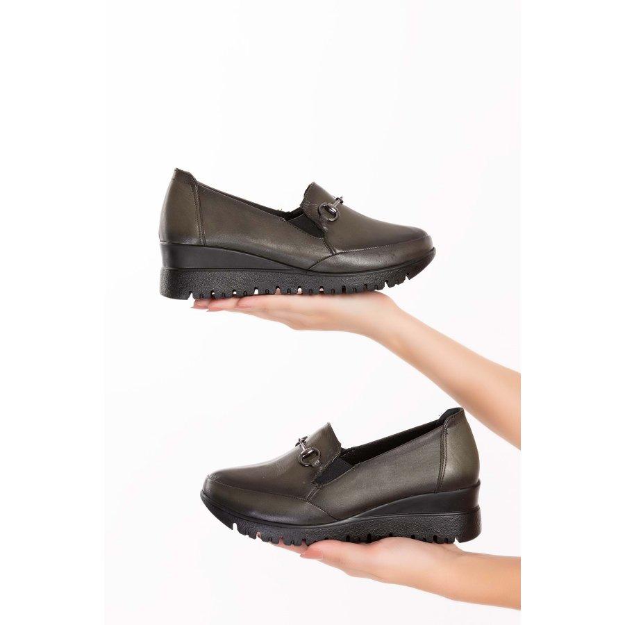 Женская удобная повседневная обувь из натуральной кожи на анатомической подошве