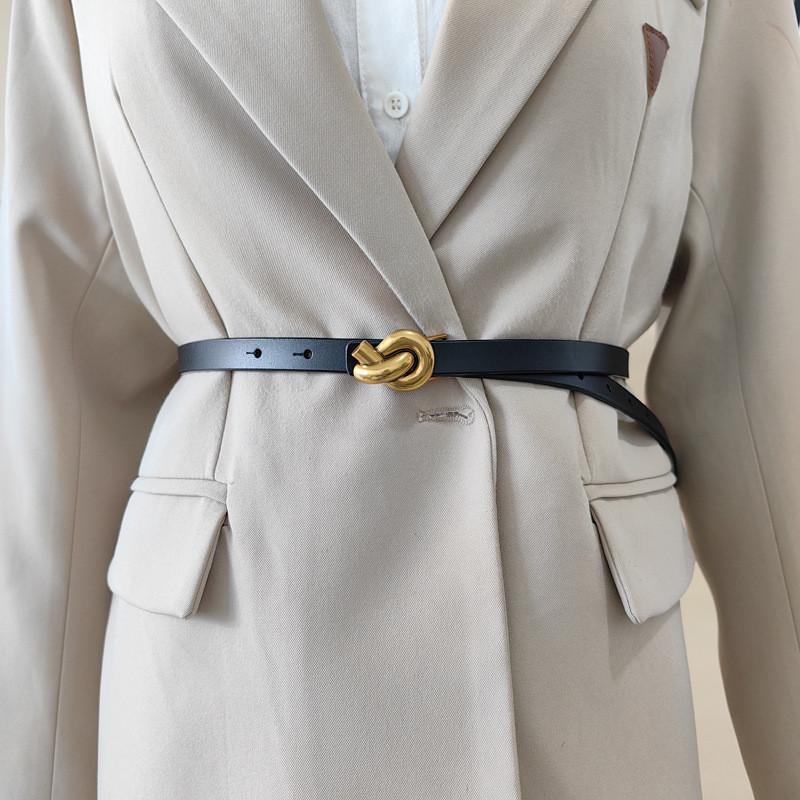 Женский классический кожаный ремень с застежкой-кнопкой из сплава и минималистичным подарочным стилем