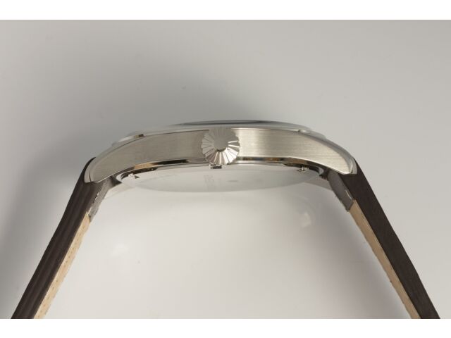 Часы Urban Research UR001-03 мужские, коричневый кожаный ремешок, корпус из нержавеющей стали, НОВЫЕ