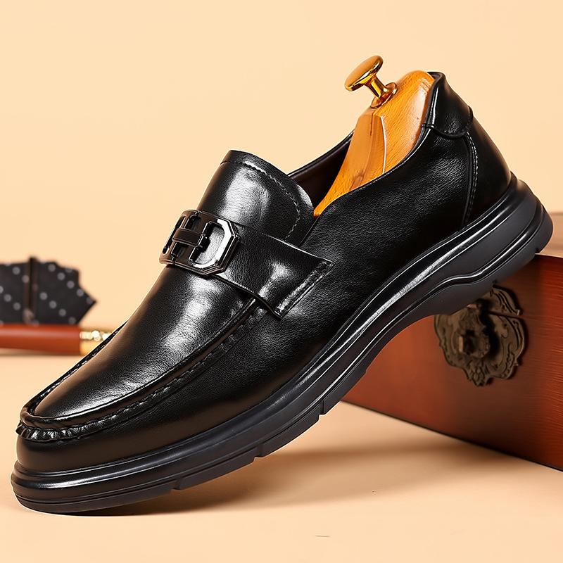 Fashion Spring Autumn Cow Leather Dress Shoes for Men Fashion Soft-soled Men's Wedding Shoes New Designer Casual Loafers Male