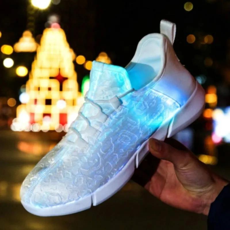 Весенний Мальчик Светящиеся Кроссовки Мужские Женские Девочка Дети LED Свет Обувь Дети Мигающие Взрослые USB Зарядка Оптоволоконная Обувь