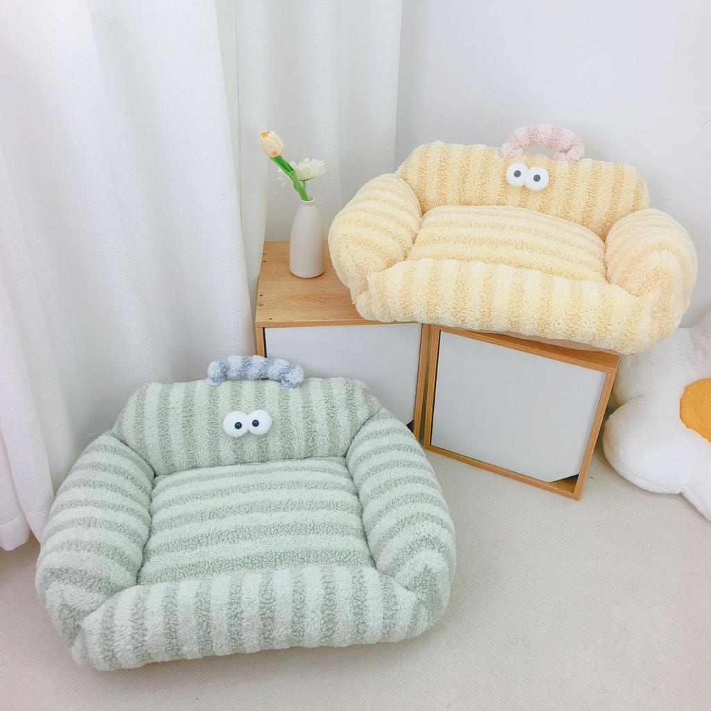 Big Eyes Fluffy Pet Litter Cotton Litter Autumn/Winter Pet Sofa Teddy Pomeranian Pet Bed Dog Litter for Cats and Dogs