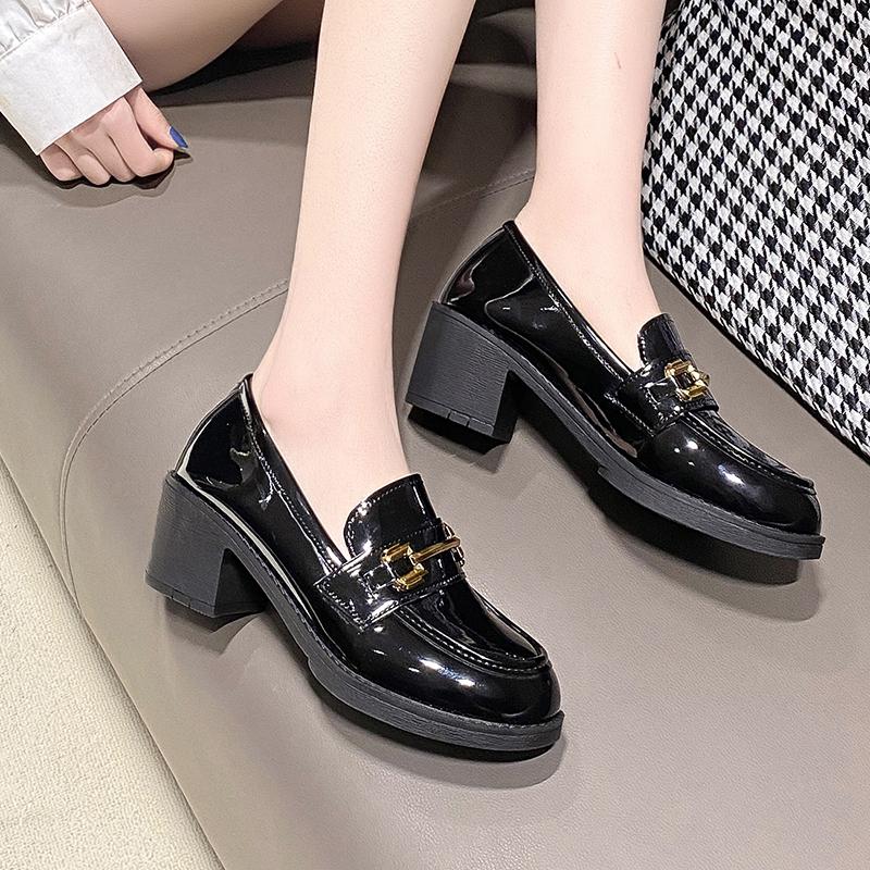 Новые туфли для женщин, модные на открытом воздухе, с круглым носком, однотонные, толстые, износостойкие, женские туфли Zapatos Para Mujeres