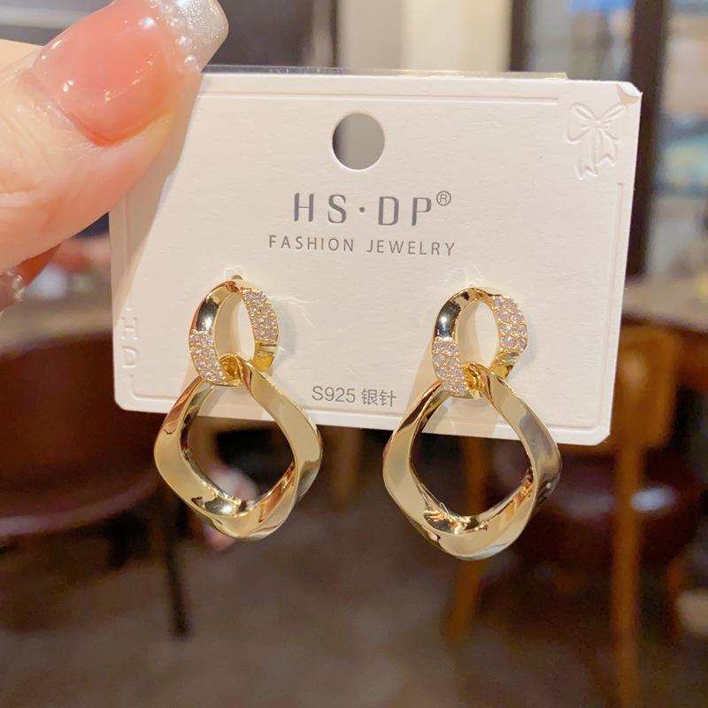 Темпераментные и Модные Металлические Геометрические Серьги с Бриллиантами для Женщин, Серьги в Стиле Легкой Роскоши и Крутом Стиле