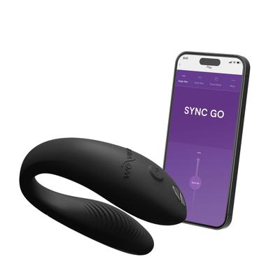 Sync Go Couples Vibrator Travel Edition Вибратор для ношения с собой Вибрирующая игрушка для пар Совместное использование вибрации Перезаряжаемый дорожный футляр Черный We-Vibe - C-образный - -