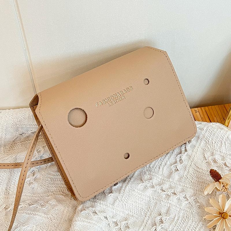 Трендовая модная маленькая квадратная сумка, новая сумка через плечо, персонализированная модная сумка-мессенджер, женская сумка, одна штука.