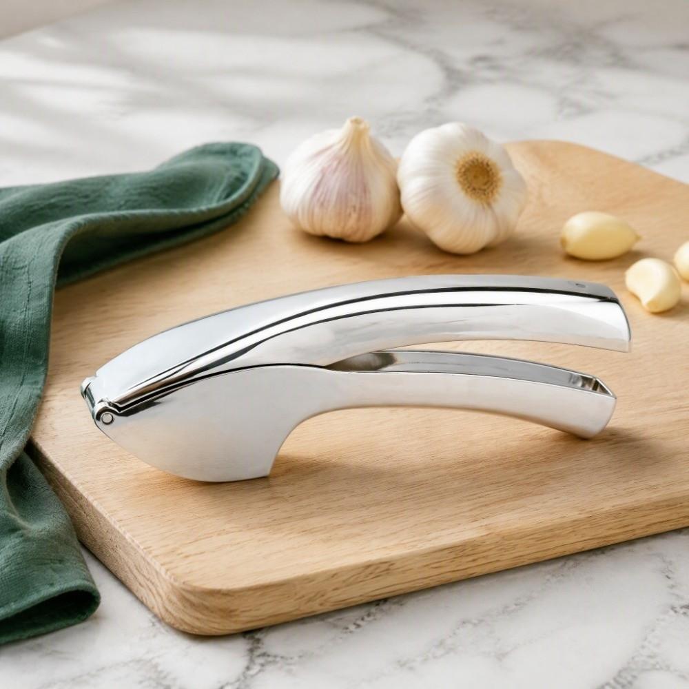 Easy to Use Garlic Press Crusher Silver Garlic Squeeze Press Garlic Mincer Tool Home Cooking