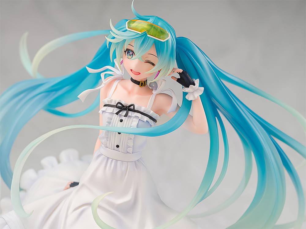 Хатсуне Мику GT Project Racing Miku 2021 Стиль Отпуска Масштабная Пластиковая Окрашенная Готовая Фигурка Вер. 1/7