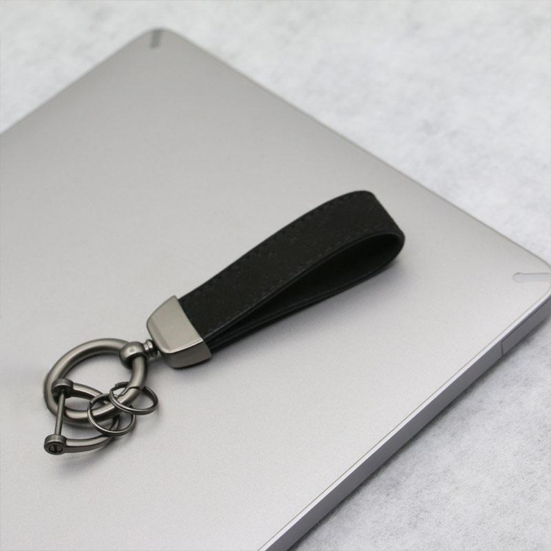 1PC Bag Pendants Leather Car Key Rings Leather Keychain Pure Color Buckle Cars Key Ring Gifts