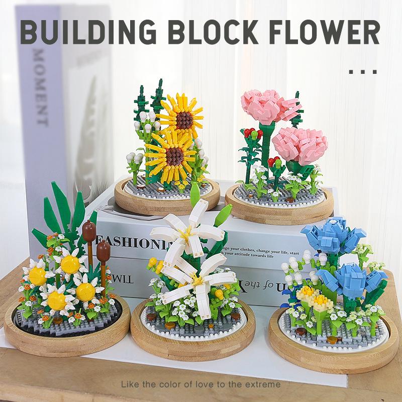 Micro Particle Building Blocks: Sunflower and Rose Bouquet for Valentine's, Qixi, Teacher's Day, and Christmas.