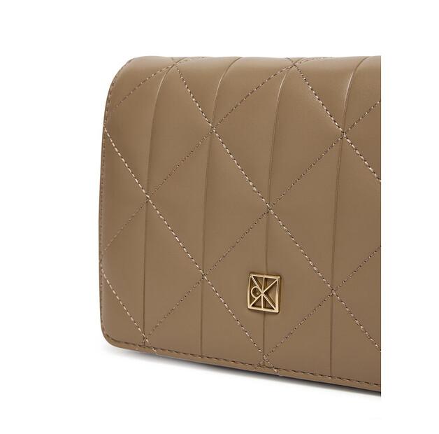 Сумка Calvin Klein Quilted Mini Chain Bag