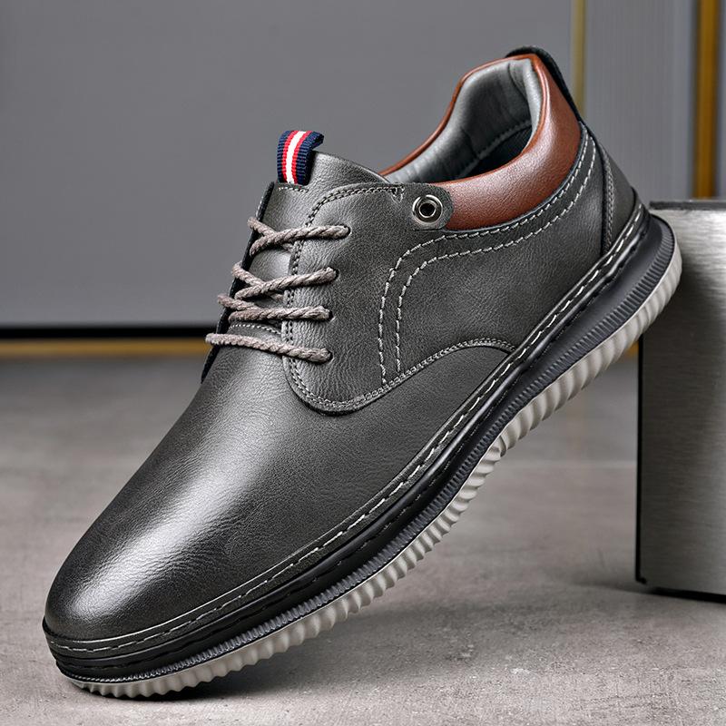 Модная повседневная обувь из коровьей кожи, новые дизайнерские туфли для мужчин, весна-осень, спортивные туфли на платформе, мужские однотонные туфли для вождения