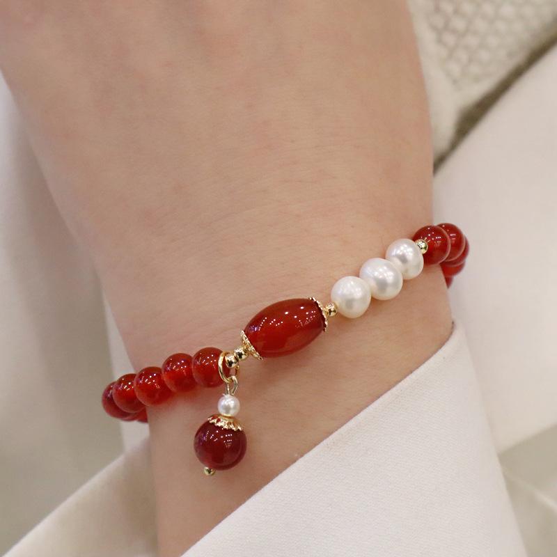 Red Agate Bracelet For Women Natural Freshwater Pearl Beaded Bracelet With Pendant Elegant Elastic Jewelry Gift