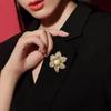 Golden High-End Women'S Delicate Flowers, Sparkling S, Redbud Anti-Light Brooches