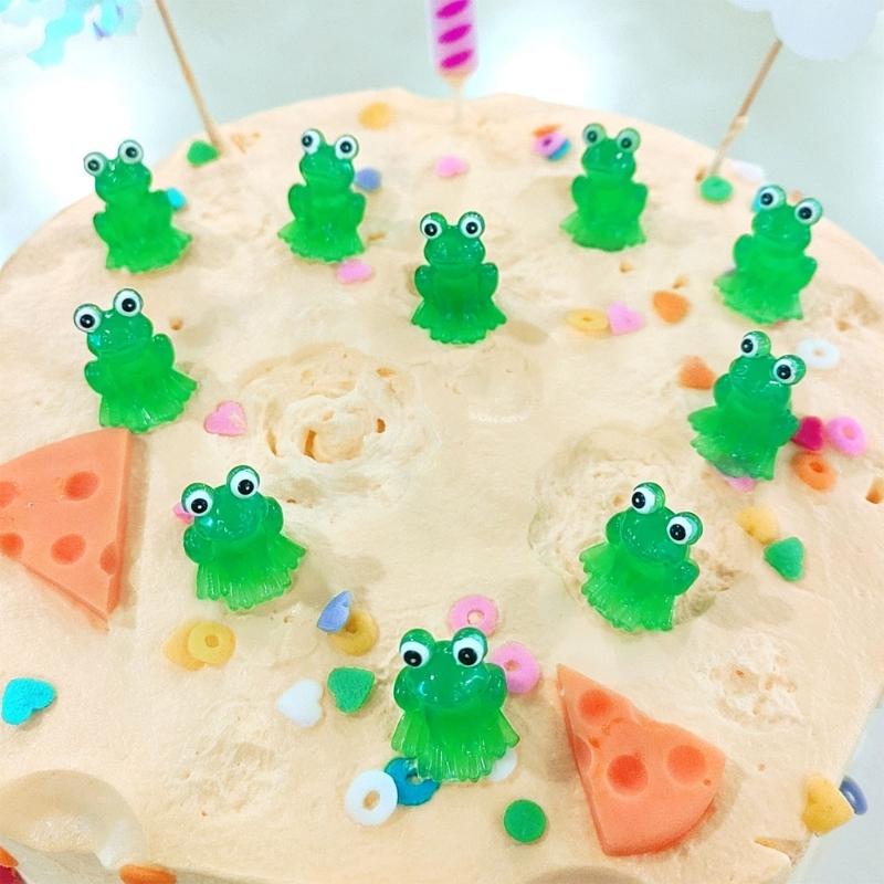 Набор из 15 зеленых светящихся миниатюрных лягушек, смоляных фигурок, светящихся в темноте, украшений для дома, сада, ландшафтного декора