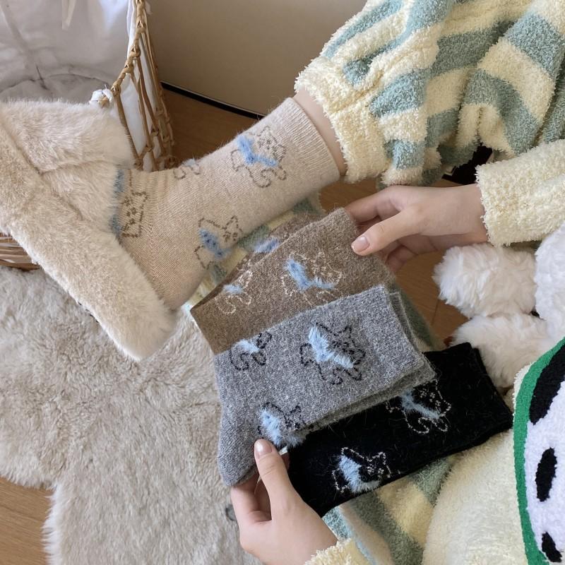 Fish-carrying Kitten Socks for Women In Autumn and Winter, Woolen Wool Socks with Thickened Animal Cover, Warm and Cute Women's Socks