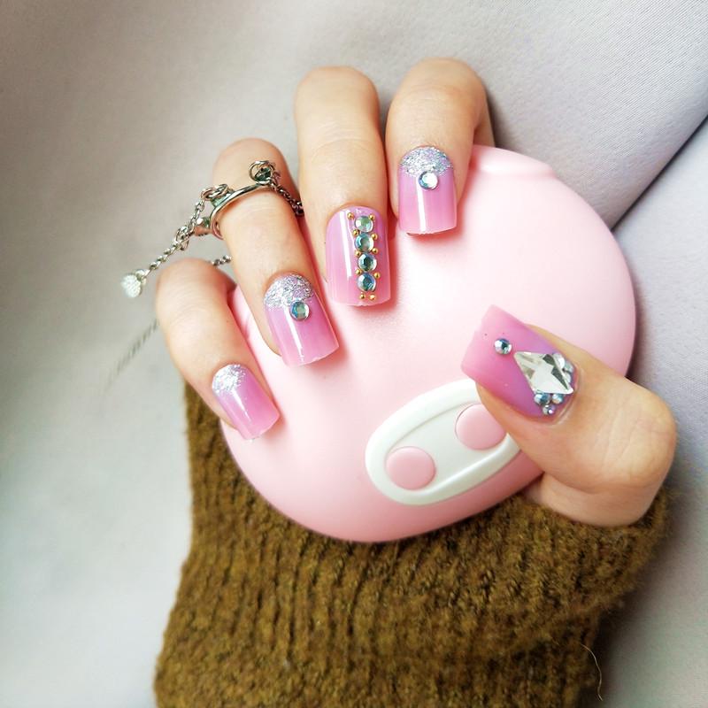Celebrity-Inspired False Nails: 24-Piece Wearable Manicure Set