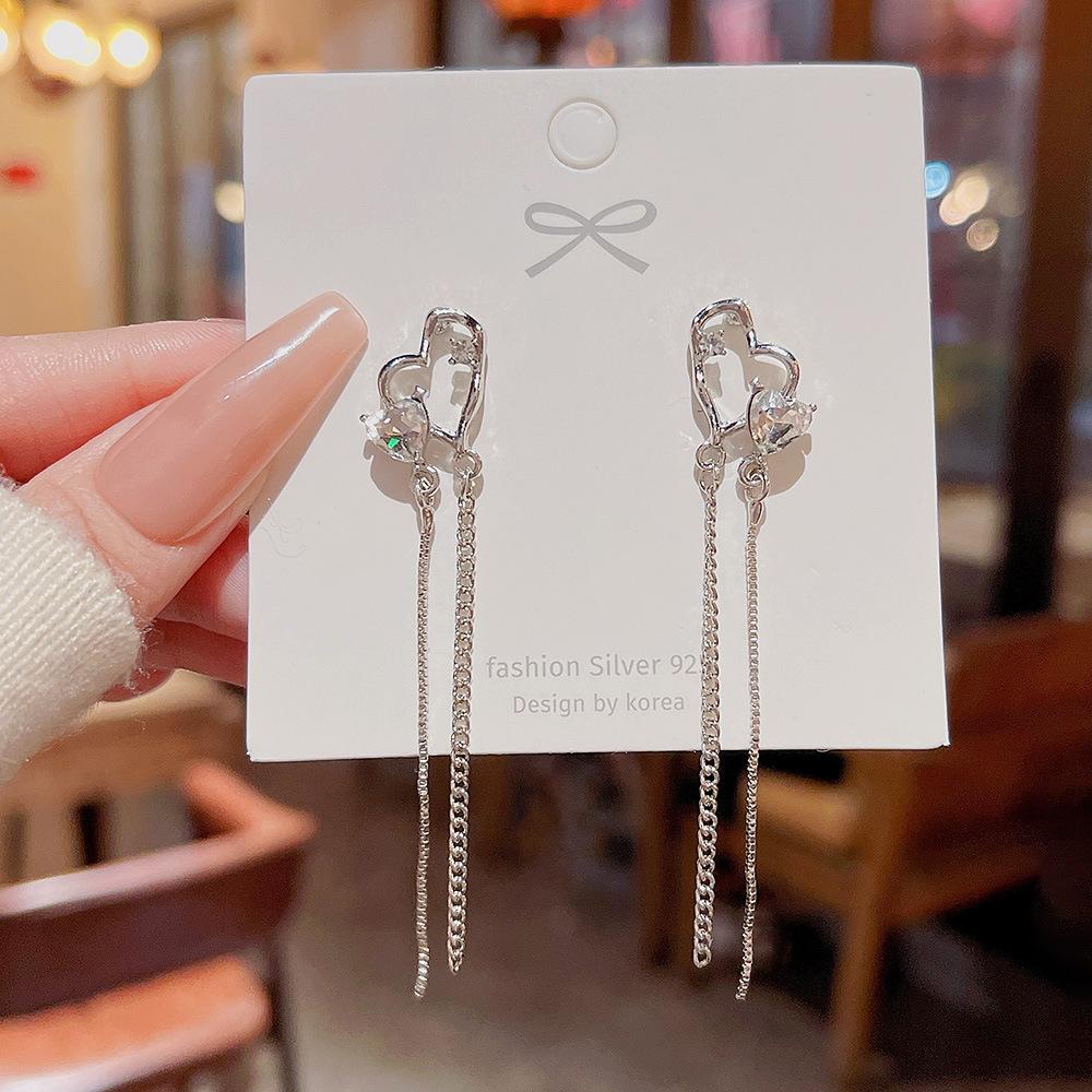 Серьги-кисточки с цирконами в форме сердца. Женские серьги High Sense. Новые серьги в сети. Серьги Celebrity Love Niche.