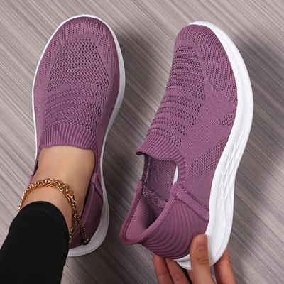 Новые весенние кроссовки на одной педали, туфли для мамы, расширенные, для среднего и пожилого возраста, нескользящие, на мягкой подошве, для ходьбы