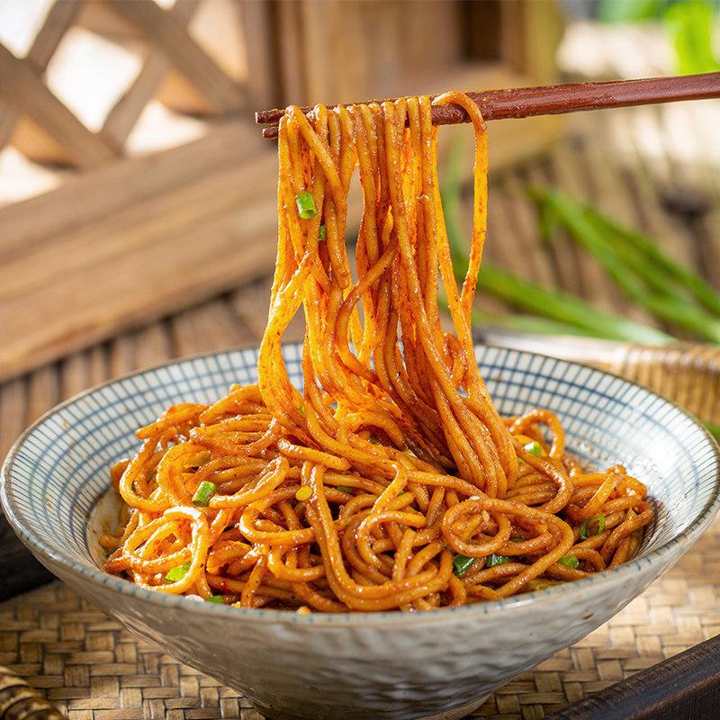 Уханьская сухая лапша с кунжутной пастой Хубэйская быстрорастворимая сухая лапша с приправами