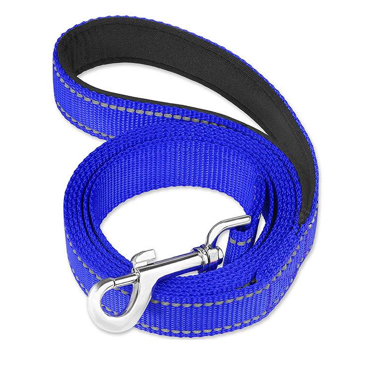 Комплект из светоотражающей нейлоновой шлейки и поводка для маленьких и больших собак