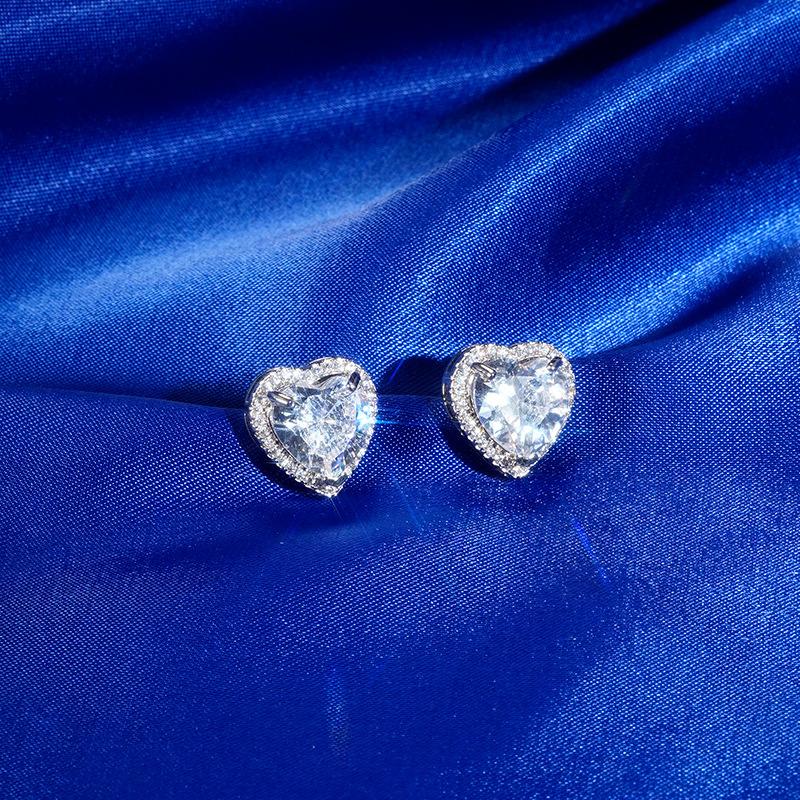 Новый комплект ожерелий Love Peach Heart Zircon, ретро-персонализированные серьги, комплект из трех украшений