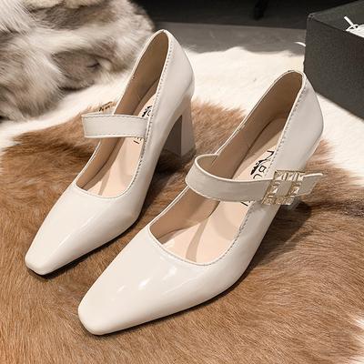 Модные женские туфли на толстом каблуке, осенние, новые, квадратные, с неглубоким горлом, со стразами, с пряжкой в одну линию