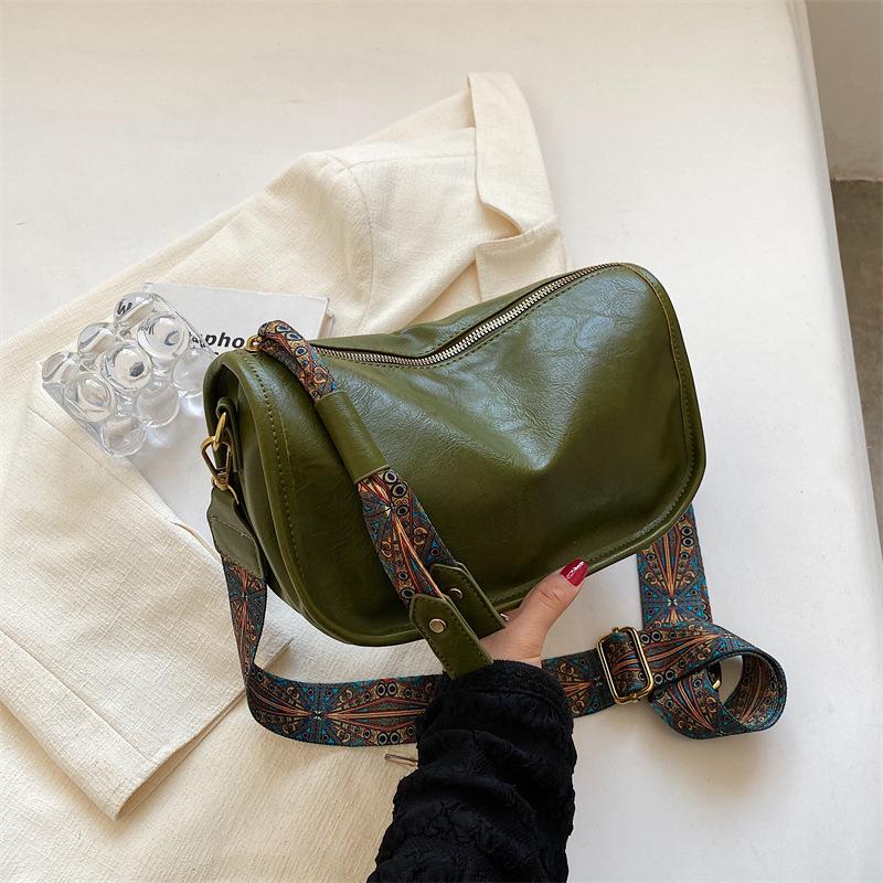 Vintage Shoulder Bag For Women PU Leather Pillow Bag Luxury Style Crossbody Bag Lady Messenger Bag Ladies Tote Purse CLE