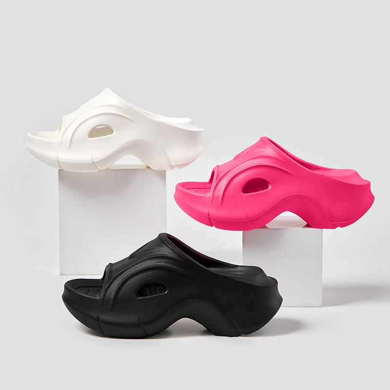 2024 новая корейская версия нескользящей домашней женской обуви, высокие каблуки, универсальные тапочки из ЭВА, износостойкие классные тапочки