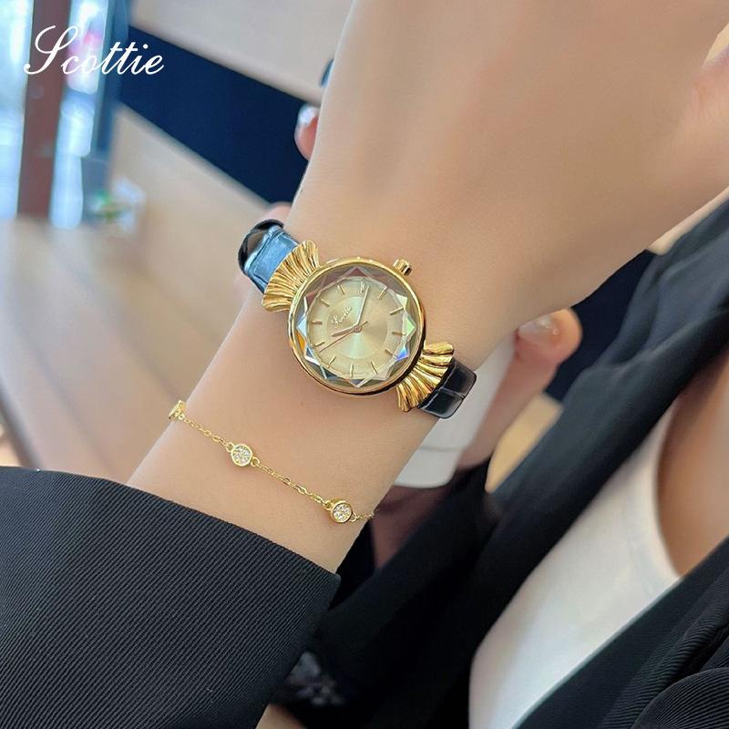 Elegant Women'S Wristwatch, Fashionable New Style, Analog Steel Quartz Watch, Versatile And Sophisticated Women'S Watch.