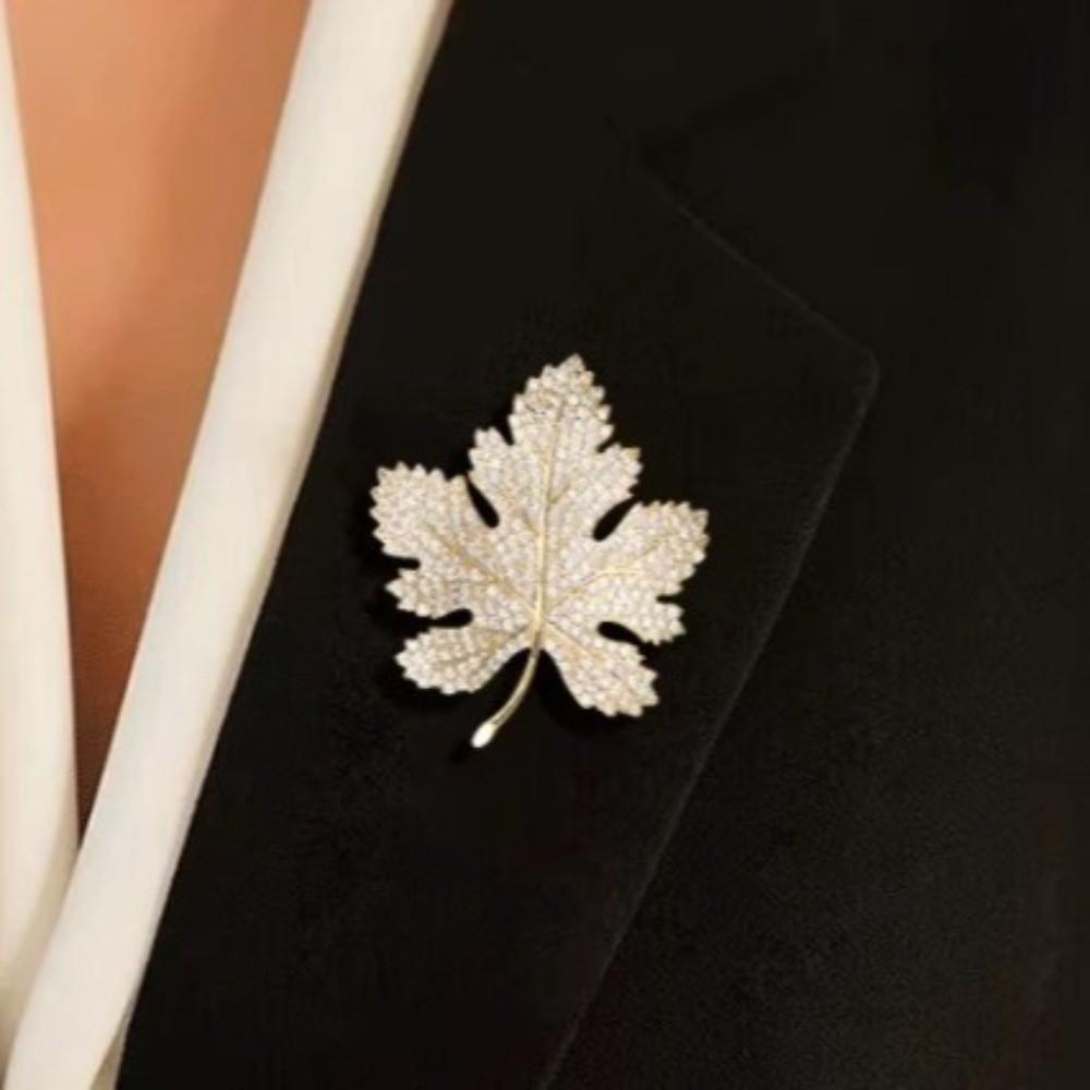 Trendy Jewelry Rhinestone Maple Leaf Brooch Vintage Maple Leaf Pin  Party Accessories