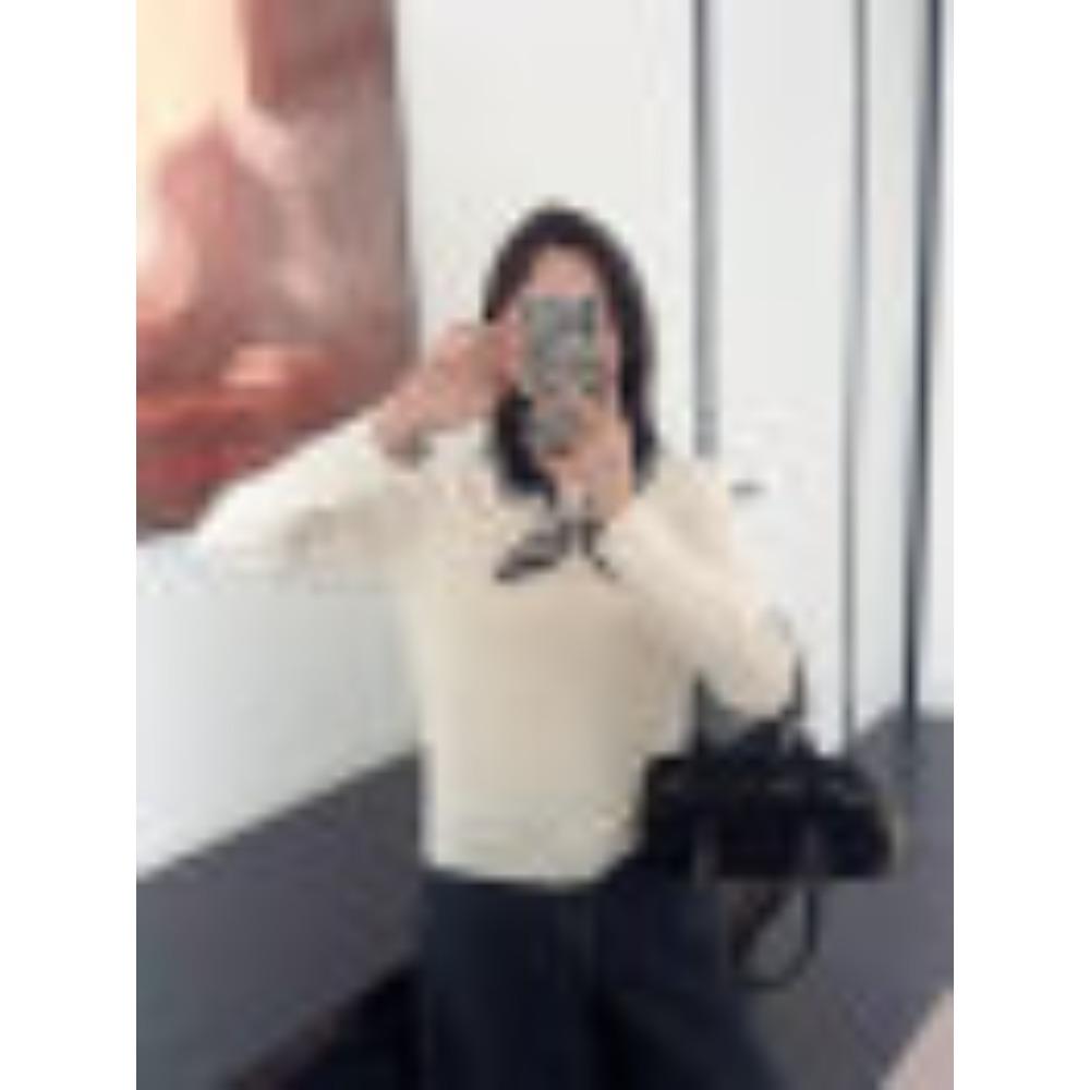 Этот осенний свитер-базовый слой с новым дизайнерским чутьем стройнит и скрывает недостатки.. Это универсальный джемпер с длинным рукавом и воротником поло для женщин