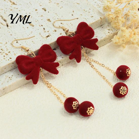 Red Christmas Dangle Earrings 1 Pair Velvet Bow for Women, Bowknot Drop Charming Holiday Party Jewelry with Ball Charm, Gift New Year Xmas Festival