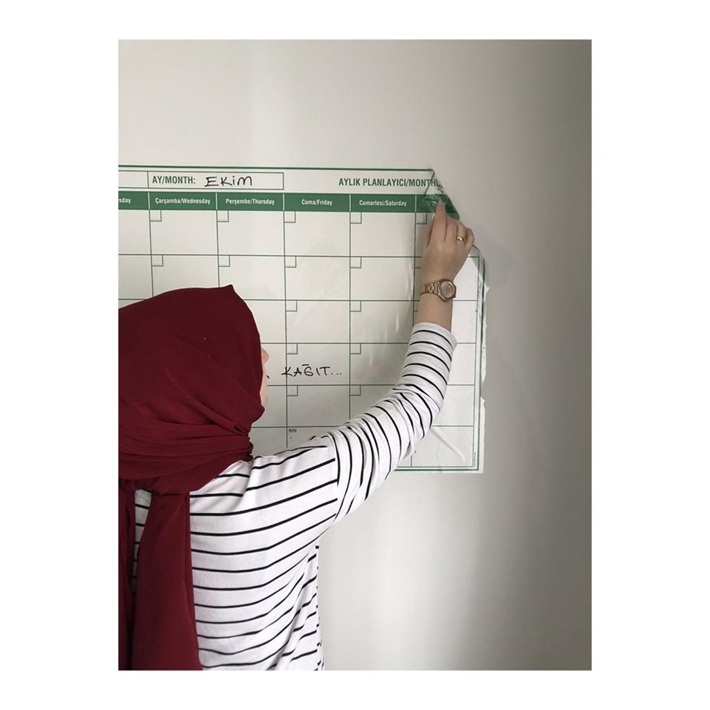 2 ежемесячных планировщика, календаря, доски для письма - 4 ручки для досок - 1 фетровый ластик