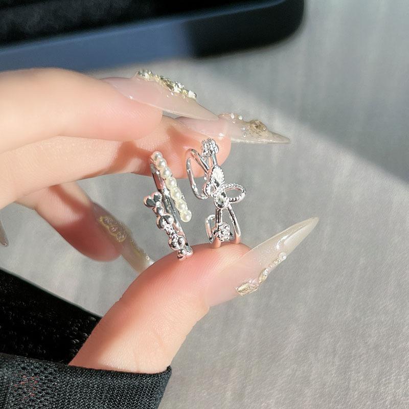 2026 Sweet and Cool Wind Light Luxury Pearl Bow Personality Ring Women's Simple and Versatile Layering Niche Design Ring