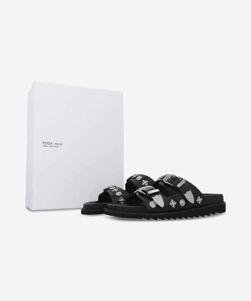Toga [Toga Virilis] Buckle Slide - Black / Aj830Black