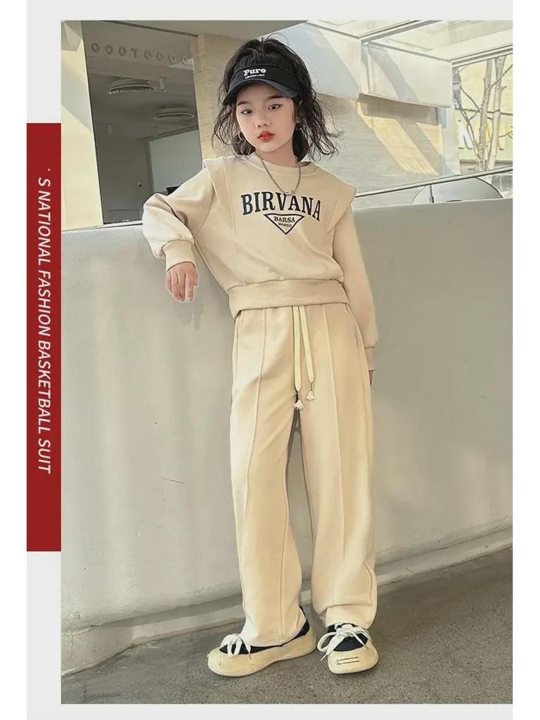 Спортивный костюм-двойка для девочек на весну и осень: Модный стиль отдыха для детей старшего возраста