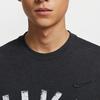 Nike Дышащая футболка с коротким рукавом и принтом логотипа-буквы для мужчин Черная