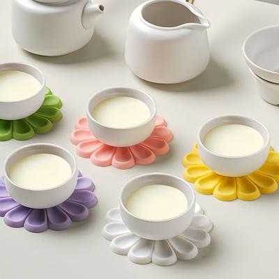 1 шт. подставка в виде ромашки, силиконовый материал, милая в форме цветка, термостойкая, двухцветная подставка для кофе, подходит для праздничных подарков
