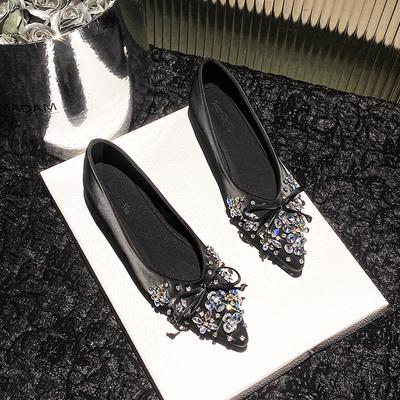 Модные балетки для женщин 2025 Новый стиль Острый носок Бант Водяной бриллиант Женские туфли на внутренней платформе Большого размера 41-43