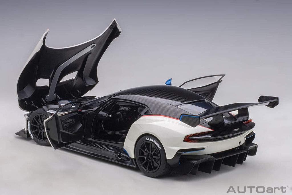 AUTOart Aston Martin Vulcan Metallic Red Stripe Finished Product 1/18 White/Blue &