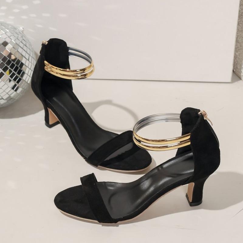 Мода 2025 новые летние сексуальные черные босоножки на шпильке размеры