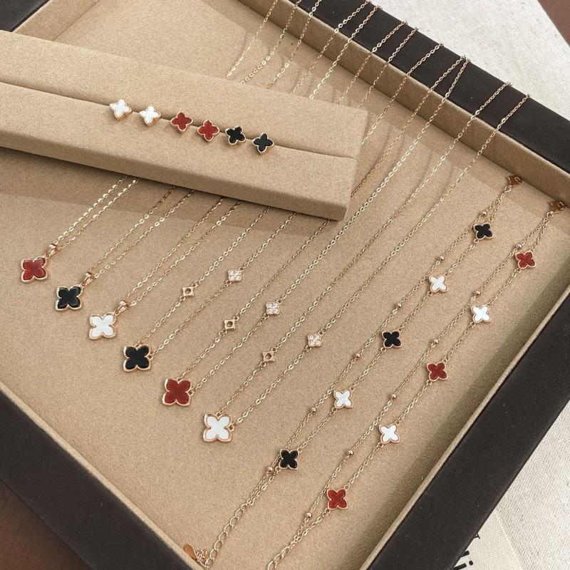 Sterling Clover Pendant Necklace Set With Agate Bracelet Stud Earrings Women Elegant Floral Jewelry Collection