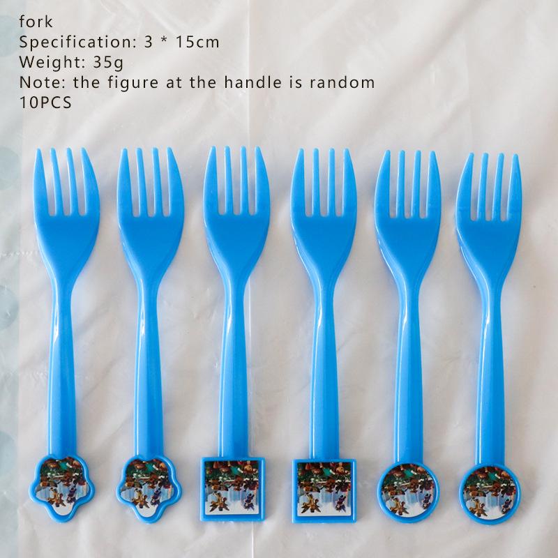 Roblox Game Party Supplies: Virtual World Plates, Cups, Hats Set