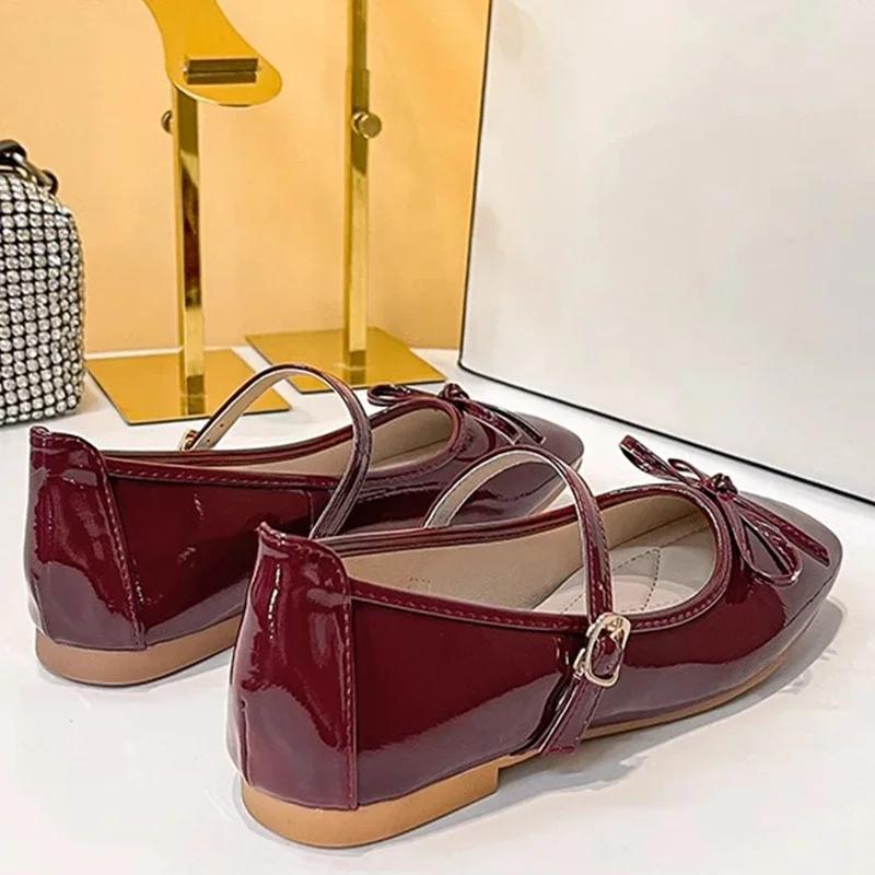 Fashion Silver Bowtie Mary Jane Pumps Fashion Women Square Toe Pu Leather Party Shoes Autumn New Woman Low Heels Wedges Buckle Shoes