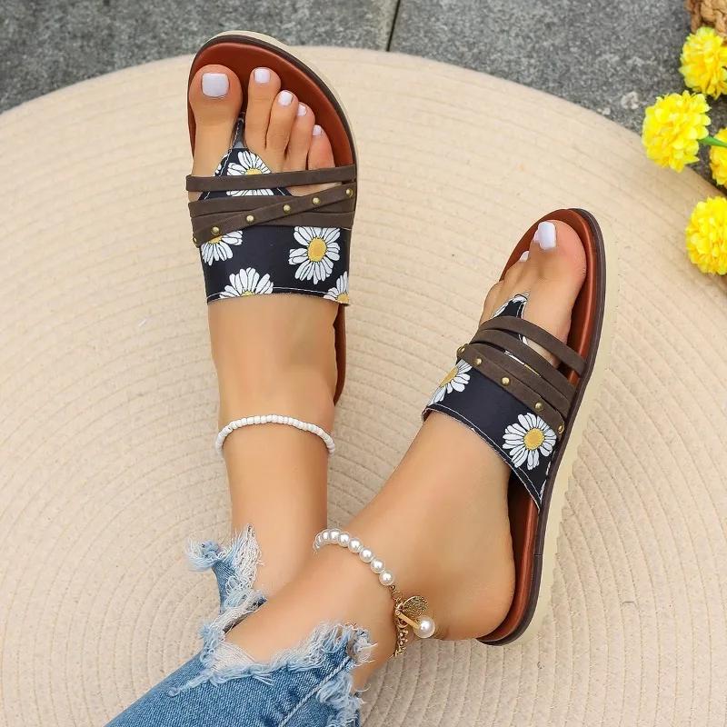 Распродажа модной женской обуви 2024 года, женские тапочки с защипнутым носком, летние римские разноцветные повседневные пляжные тапочки на плоской подошве большого размера