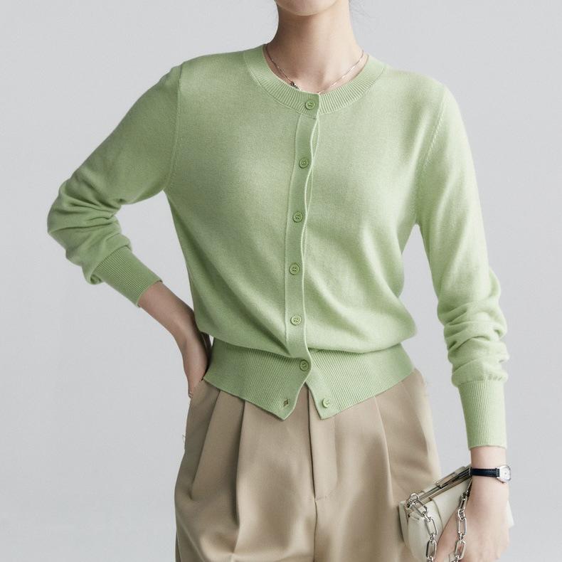 Spring and Autumn Fashion Temperament Versatile Thin Bottom Top Women's Design Sense Simple Casual Solid Color Crew Neck Knitted Cardigan