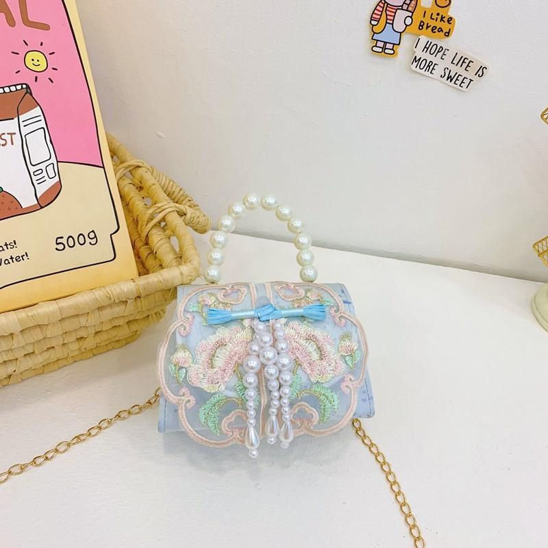 Stylish Retro Children's Shoulder Bag With Breathable Design And Beautiful Beaded Chain For Daily Use