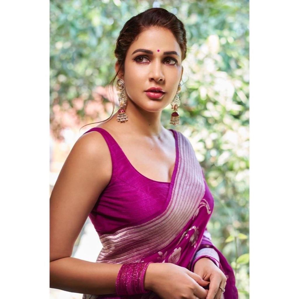 Сари Banarasi из мягкого шелка. Блузка (Необходимо сшить по размеру и посадке)